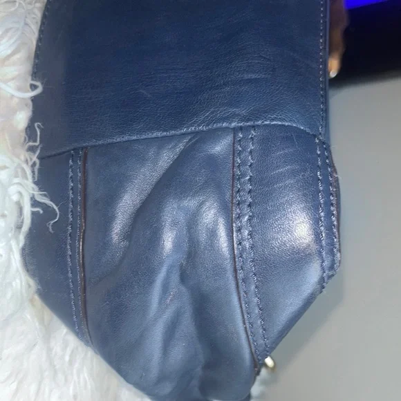 Michael Kors Navy Blue Leather Tote Bag - Picture 8 of 10